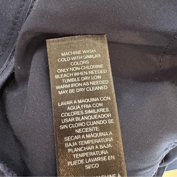 White House Black Market The 5” Shorts Navy Blue 5 pocket Sz 4 - Picture 7 of 9